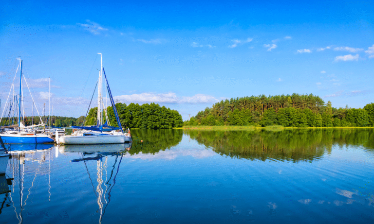 Czy Mazury to idealne miejsce na drugi dom?